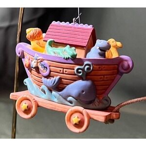 Hallmark Keepsake Ornament 2000 Safe in Noah's Ark Christmas